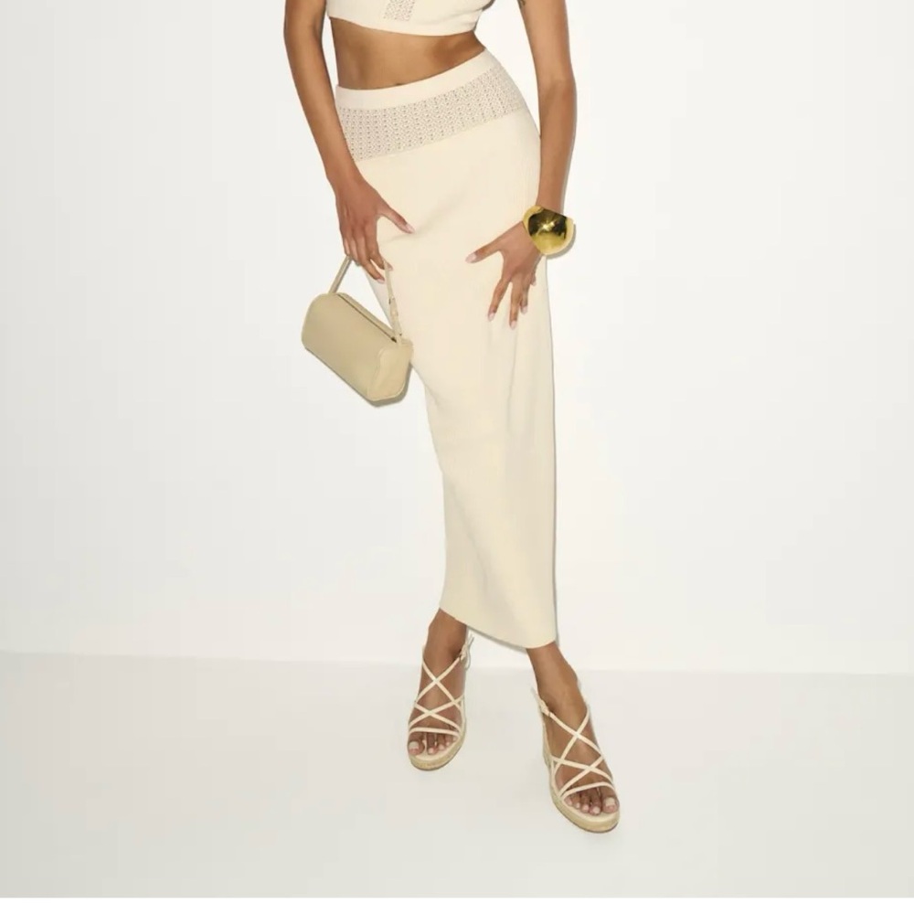 NWT REFORMATION MAGNOLIA knit skirt size Large in almond!!